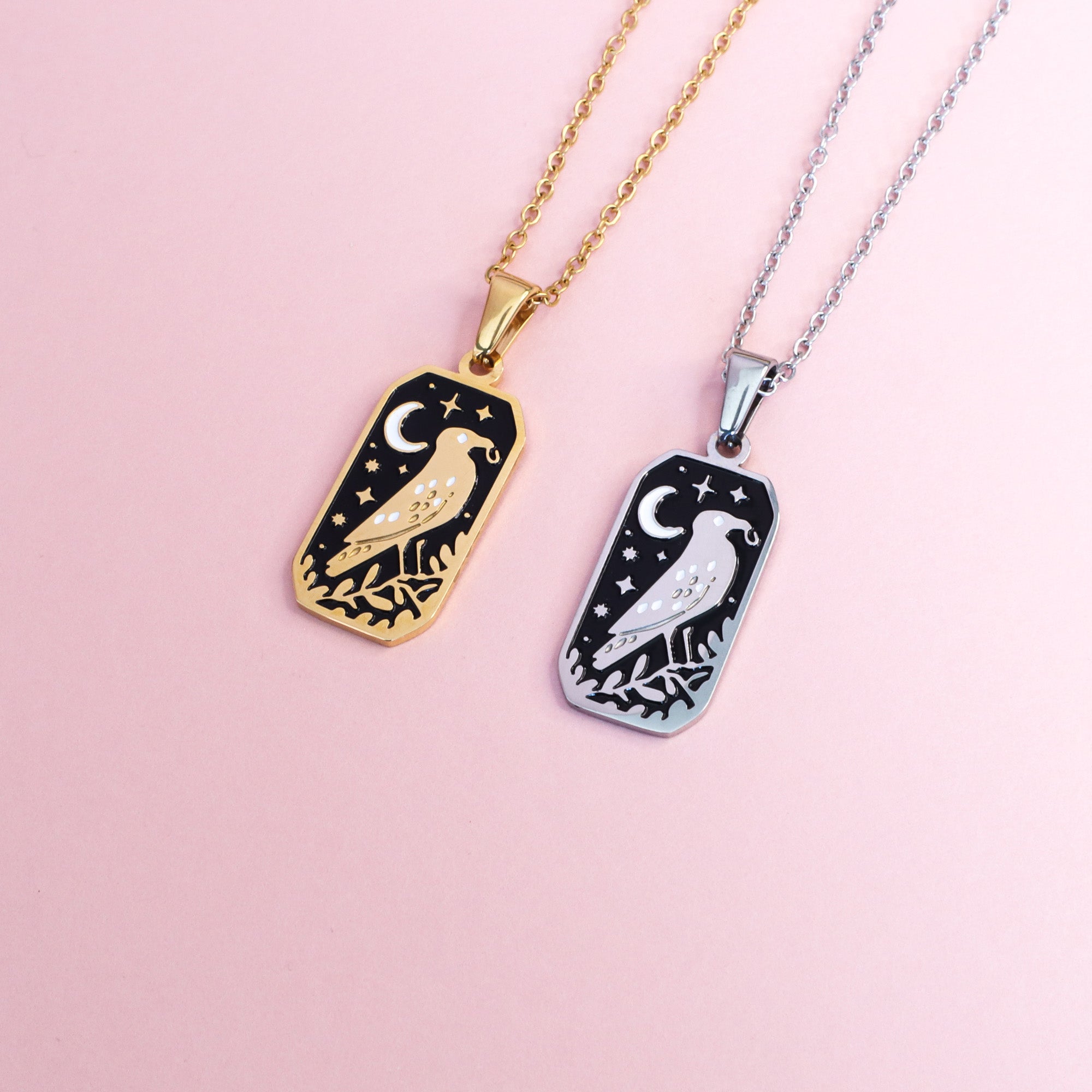 戦士ペンダントエナメルネックレス