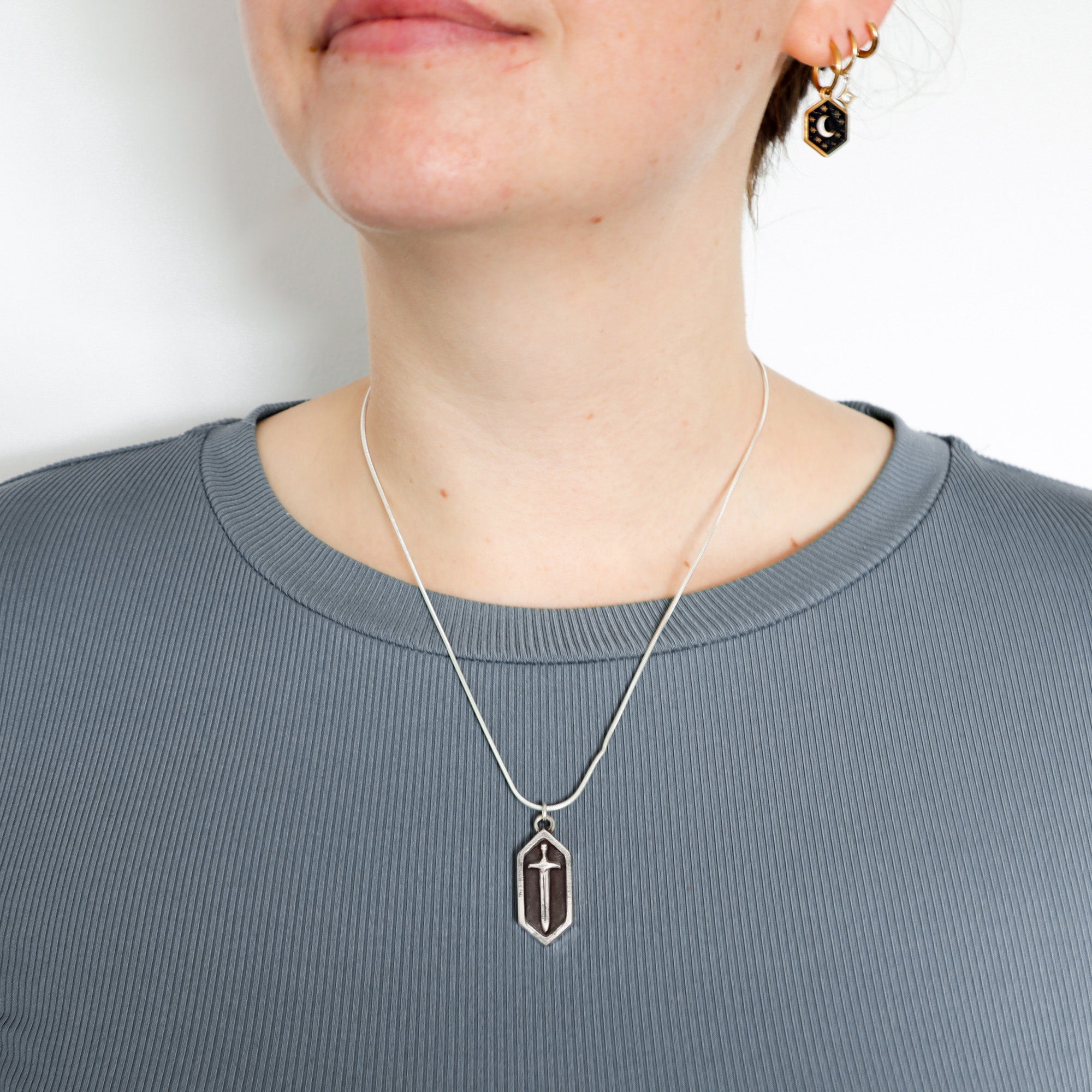 シルバー戦士ペンダント